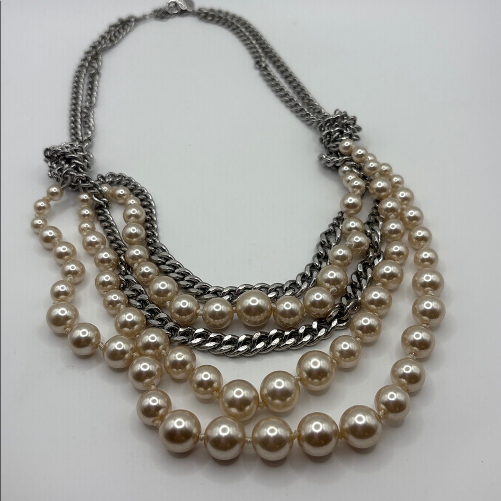 T Tahari Silver and Cream Pearl Necklace 18-19” - Picture 5 of 6
